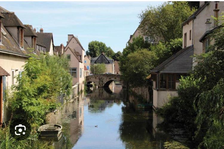 L Ecuyer Appartement Au Coeur Du Quartier Historique Chartres Exterior foto